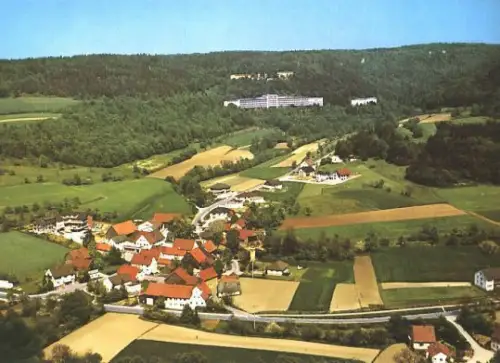 AK, Schwabthal Ofr., Luftbild mit Kurklinik Lautergrund
