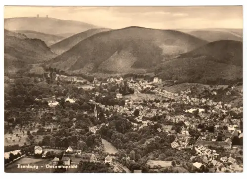 AK, Ilsenburg Harz, Gesamtansicht in Blickrichtung Brocken, 1964