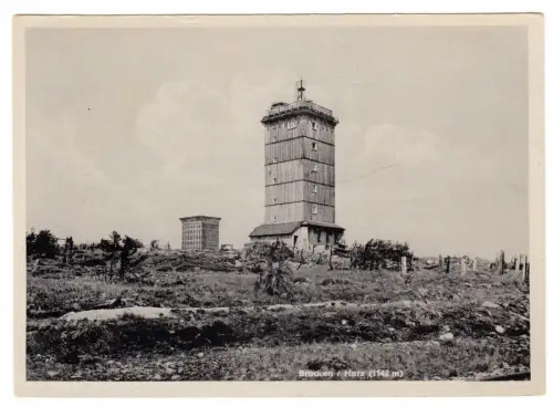 AK, Brocken Harz, Wetterwarte und Brockenhotel, 1952