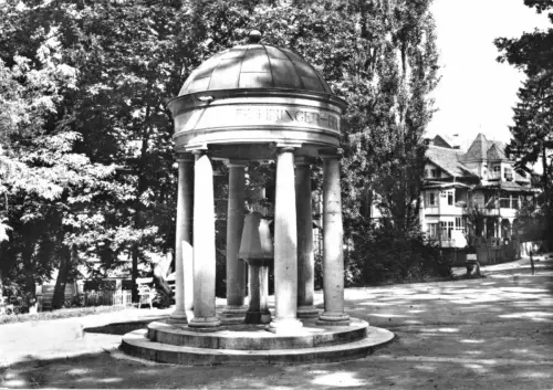 AK, Bad Suderode Harz, Behringerbrunnen - Trinktempelchen, 1974