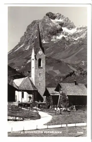 AK, Warth, Vorarlberg, Teilansicht mit Kirche gegen Widderstein, um 1959