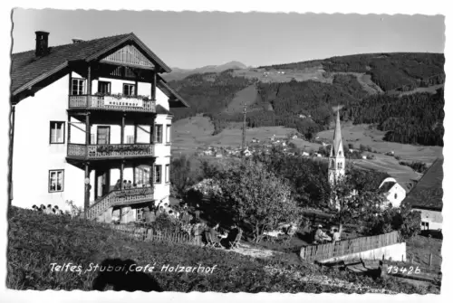 AK, Telfes, Stubaital, Tirol, Teilansicht mit Café Holzerhof, um 1965