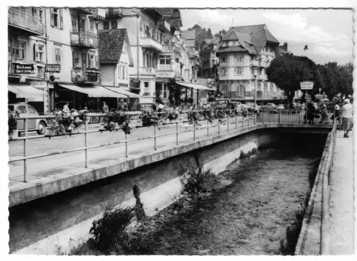 AK, Herrenalb im Schwarzwald, Straßenpartie, belebt, um 1970