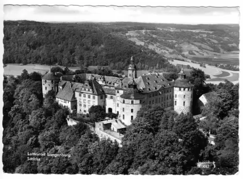 AK, Langenburg, Luftbildansicht des Schlosses, um 1964