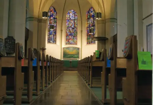 AK, Wilhelmshaven, Christus- und Garnisionskirche, Innenansicht, um 2000