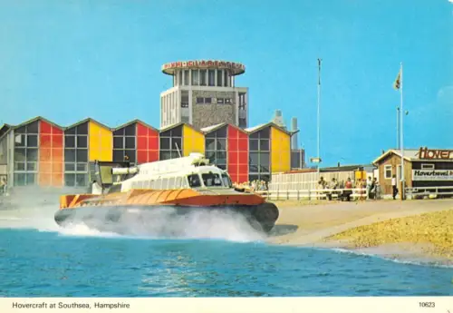AK, Hampshire, UK, Hovercraft at Southsea, Hampshire, um 1975