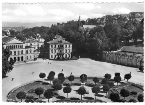 AK, Coburg, Schloßplatz mit Landestheater, 1958