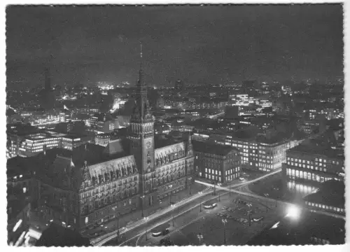 AK, Hamburg, Areal am Rathaus, Nachtansicht, um 1958