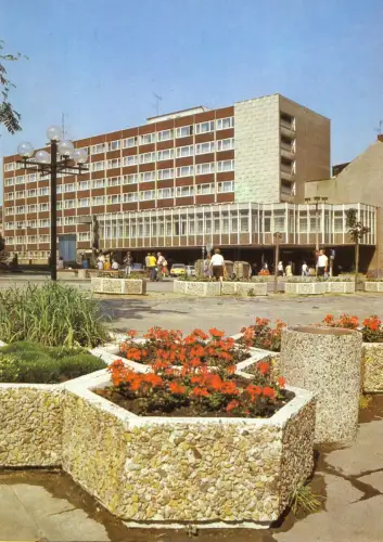 AK, Bautzen, Straßenpartie mit Café Lubin, 1986
