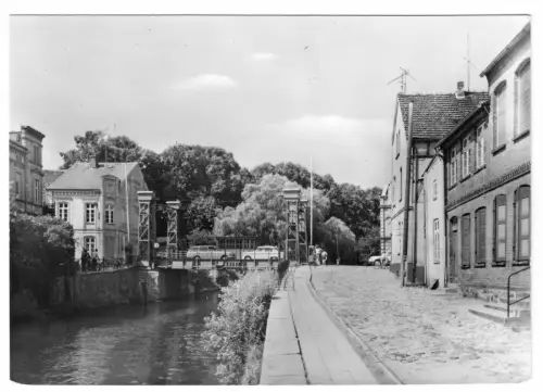 AK, Plau Meckl., Kr. Lübz, Partie an der Elde mit Zugbrücke, 1978