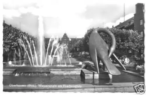 AK, Oberhausen Rhld., Wasserspiele Friedensplatz, 1966
