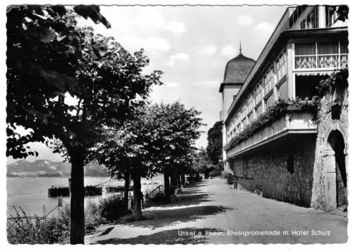 AK, Unkel am Rhein, Rheinpromenade mir Hotel Schulz, 1956