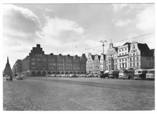 AK, Rostock, Markt mit Hauptpostamt und Steintor, 1967