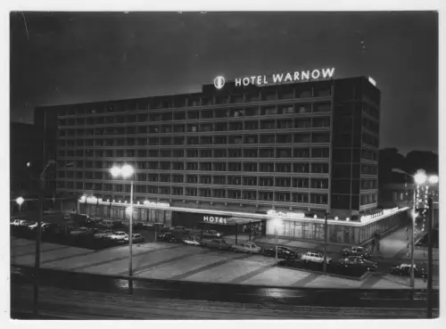 AK, Rostock, Hotel Warnow, Nachtansicht, Version 1, 1968