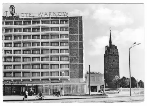 AK, Rostock, Hotel Warnow und Kröpeliner Tor, 1968