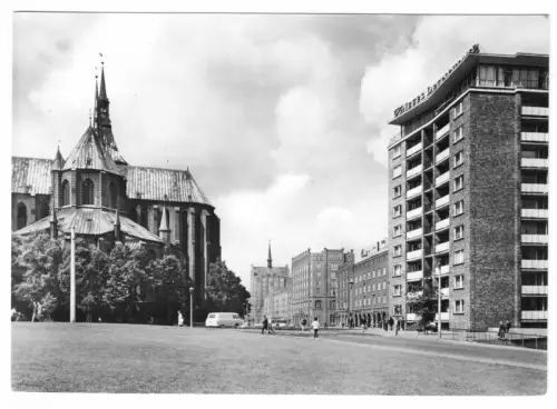 AK, Rostock, Marienkirche und Lange Str., 1965