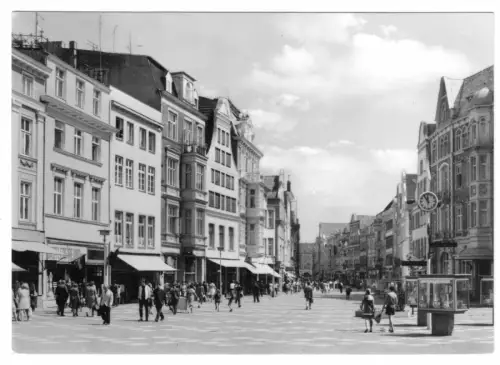 AK, Rostock, Partie auf der Kröpeliner Str., belebt, Version 6, 1974