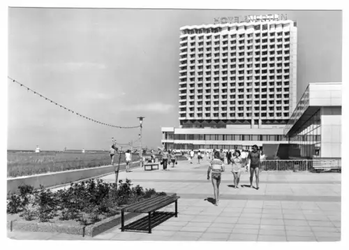 AK, Rostock Warnemünde, Hotel "Neptun" und Meereswellenbad, 1973