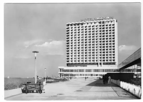 AK, Rostock Warnemünde, Hotel "Neptun" und Meereswellenbad, 1974