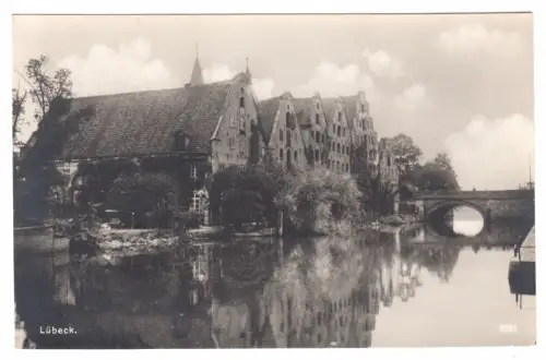 AK, Lübeck, Speicher, um 1928