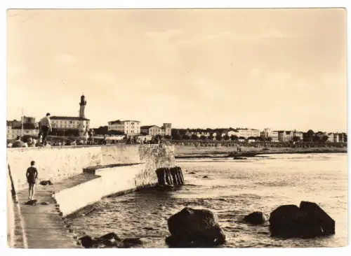 AK, Rostock Warnemünde, Stadtpanorama von der Moole aus, 1964