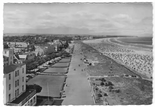 AK, Rostock Warnemünde, Blick vom Leuchtturm auf Promenade und Strand, 1958