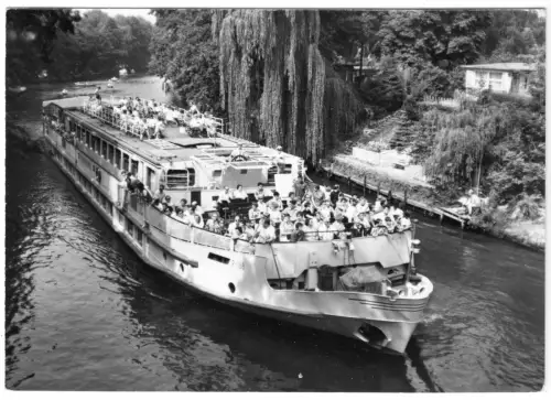 AK, Berlin, Weiße Flotte Berlin, Luxusfahrgastschiff auf der Müggelspree, 1972