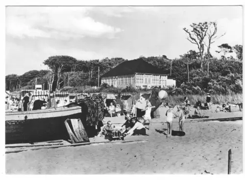 AK, Seeheilbad Graal-Müritz, Strand belebt mit HO-Gaststätte "Seeblick", 1968