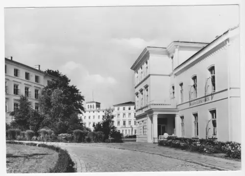 AK, Bad Doberan, OT Heiligendamm, Prof.-Vogel-Str. mit Maxim-Gorki-Haus, 1972