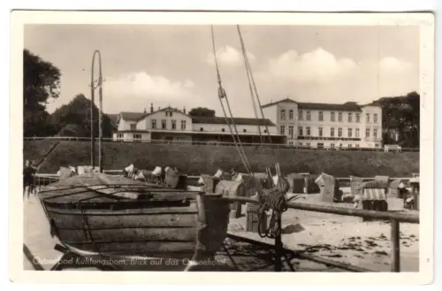 AK, Ostseebad Kühlungsborn, Strandpartie mit Fischerboot und Ferienheim, 1951