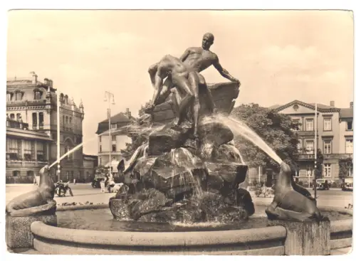 AK,  Schwerin, Grünthalplatz mit Denkmal, Version 1, 1958