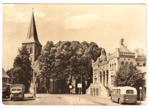 AK, Wittenburg Meckl., Am Rathaus, Bus, 1970
