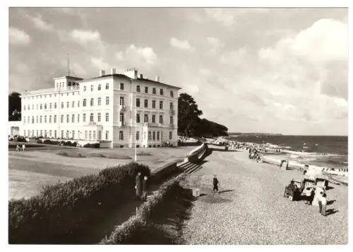 AK, Bad Doberan, OT Heiligendamm, Haus Mecklenburg und Strand, 1972