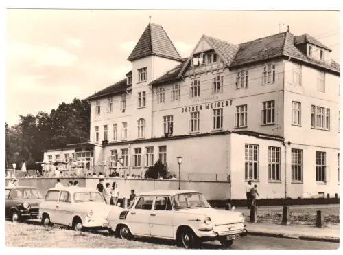 AK, Kühlungsborn Kr. Bad Doberan, FDGB-Ferienheim "Jochen Wegert", Pkw, 1972