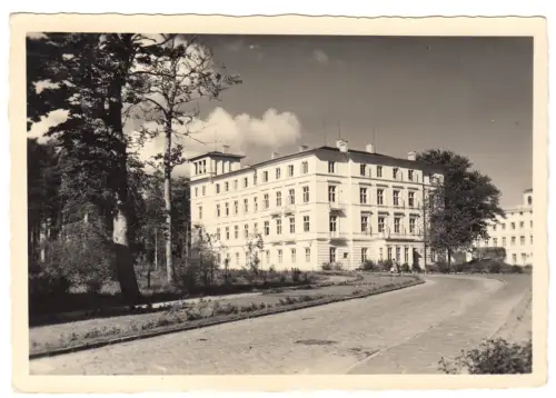 Foto im AK-Format, Bad Doberan, OT Heiligendamm, Sanatoriumsgebäude, um 1958