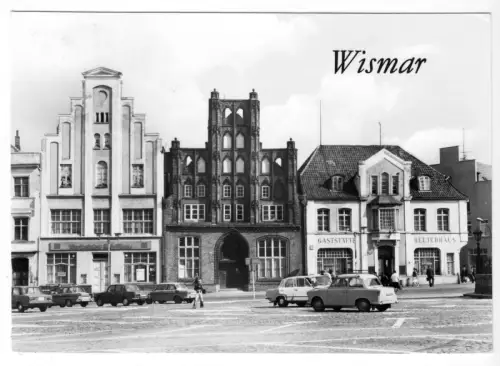AK, Wismar, Markt, Alter Schwede und Reuterhaus, 1981