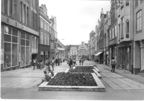 AK, Wismar, Krämerstr., belebt, 1974