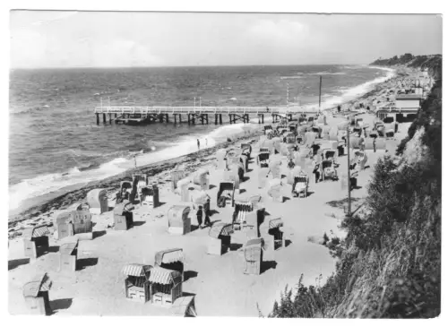 AK, Ostseebad Rerik, Strand mit Seebrücke, belebt, 1963