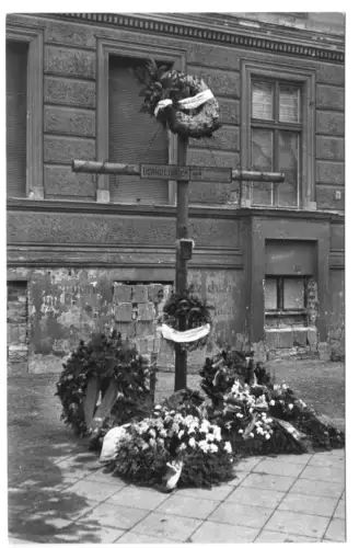 AK, Berlin Wedding, Mahnmahl Bernauer Str.. um 1965
