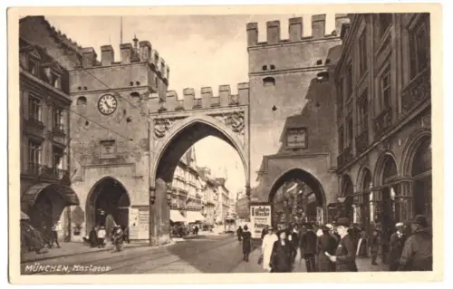 AK, München, Straßenpartie mit Karlstor, belebt, um 1927