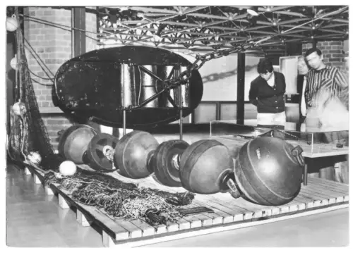AK, Stralsund, Meeresmuseum, Blick in die Fischereiausstellung, 1978