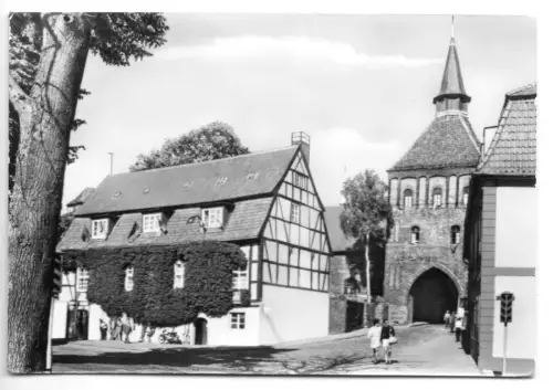 AK, Stralsund, Kütertor und Jugendherberge, 1979