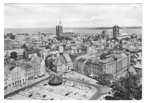 AK, Stralsund, Neumarkt mit Blick über die Stadt, Version 2, 1975