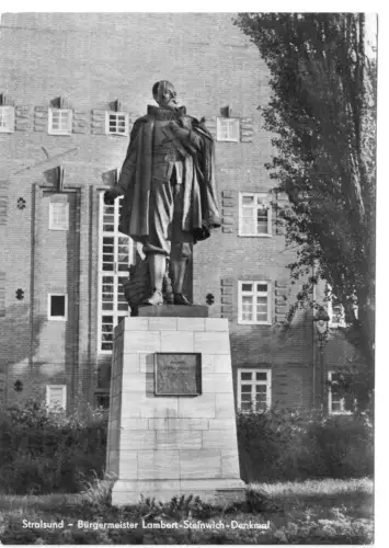 AK, Stralsund, Bürgermeister Lambert-Steinwich-Denkmal, 1965