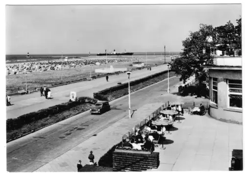 AK, Rostock Warnemünde, Strandpromenade, Blick vom Kurhaus, 1968