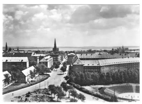 AK,  Schwerin, Teilansicht, Blick vom Hochhaus, 1964