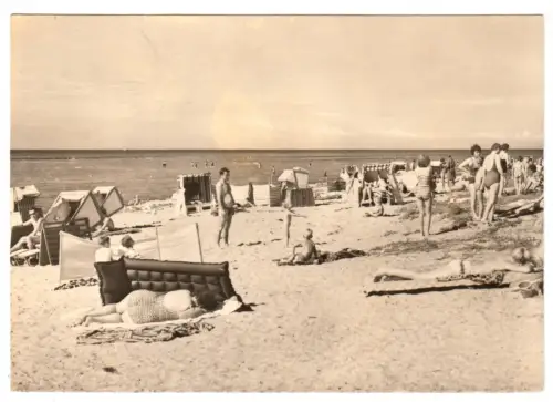 AK, Insel Poel, Timmendorf, Strand belebt, 1970