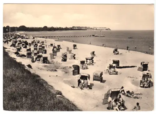 AK, Ostseebad Boltenhagen, Strandpartie belebt, Version 2, 1963