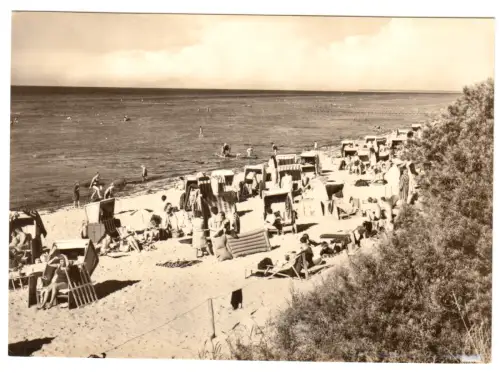 AK, Insel Poel, Schwarzer Busch, Strand belebt, 1970