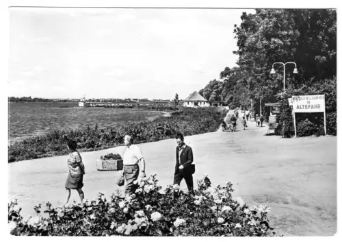 AK, Altefähr Rügen, Strandpartie belebt, 1972